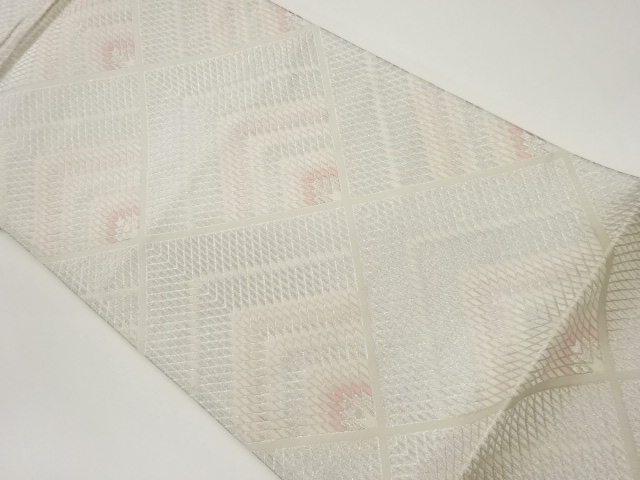 菱模様織出し袋帯